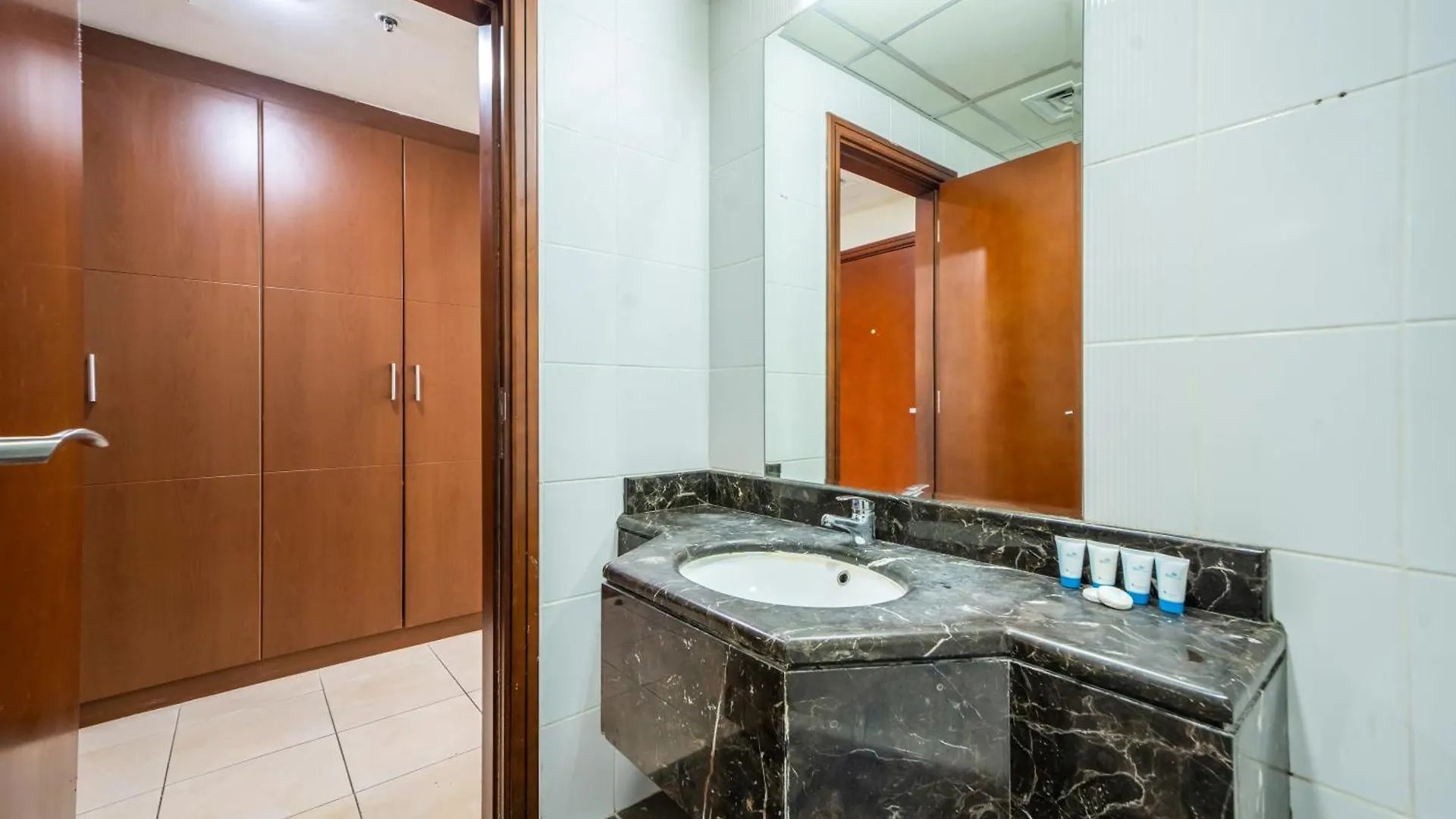 Apartment Elegant Studio Downtown 4Min Walk To Burj Khalifa Dubai