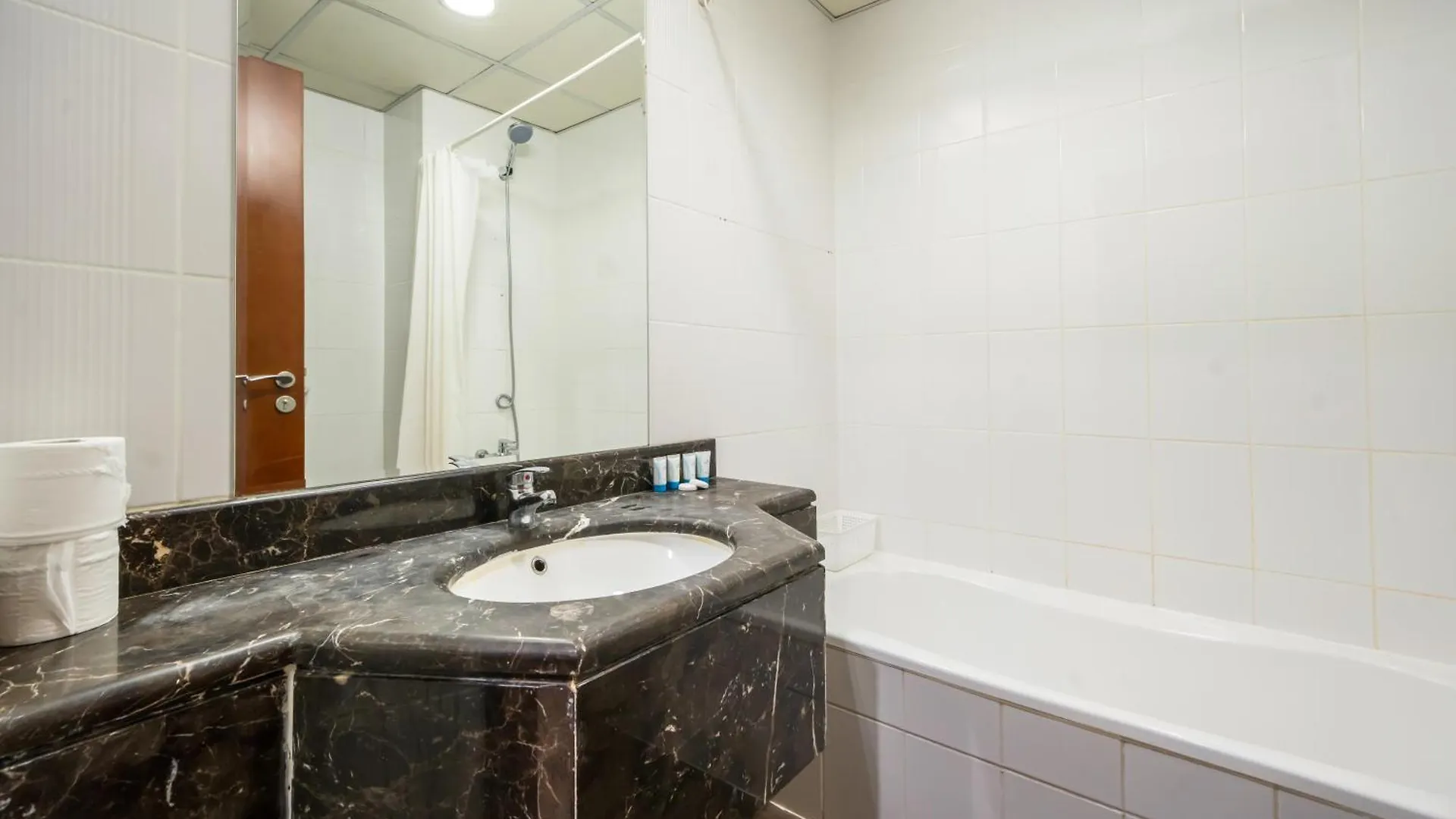 Elegant Studio Downtown 4Min Walk To Burj Khalifa Dubai Lägenhet